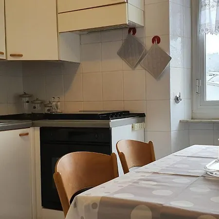 A Due Passi Dal Mare Апартаменты Сестри-Леванте