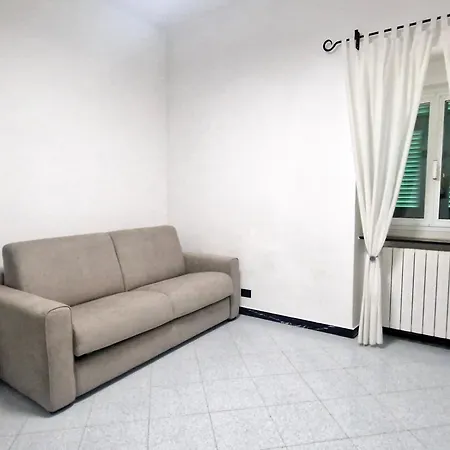 A Due Passi Dal Mare Сестри-Леванте